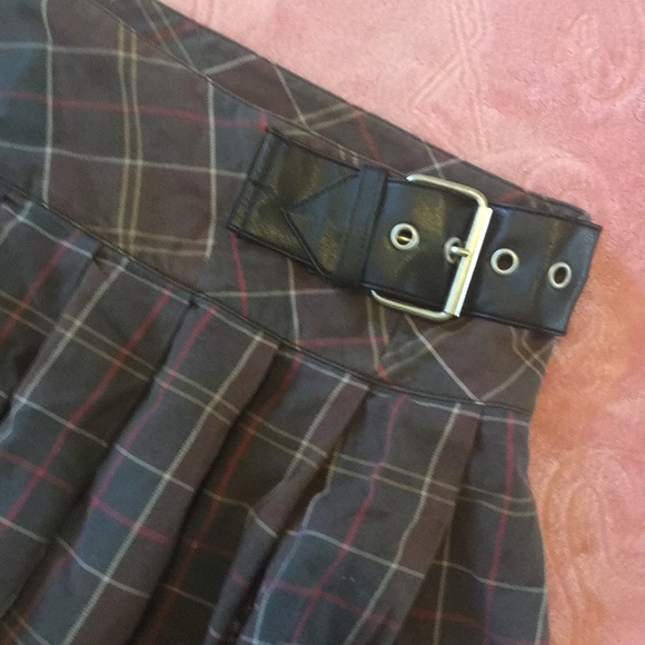 Vintage pleated mini skirt - Picture 2 of 5